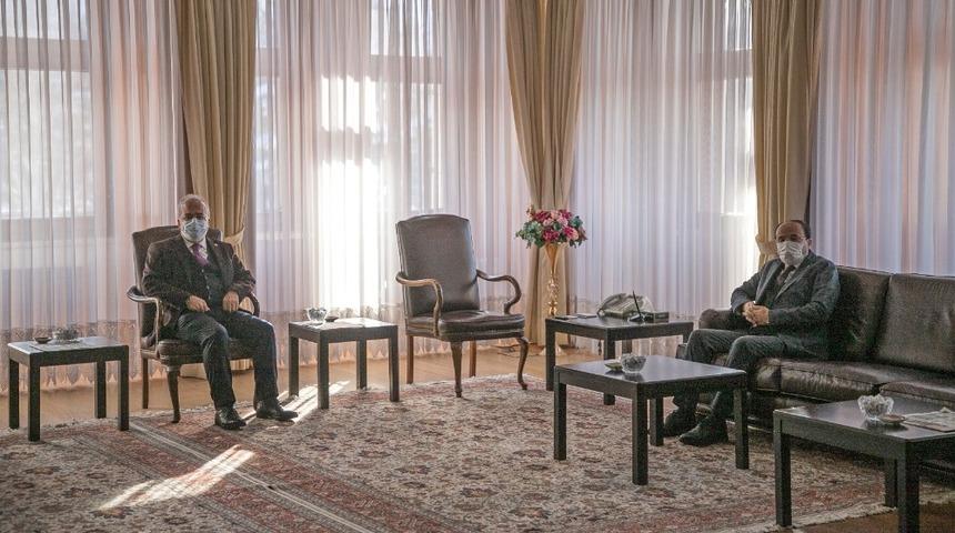 ET&Uuml; Rekt&ouml;r&uuml; &Ccedil;akmak, Rekt&ouml;r &Ccedil;omaklı&rsquo;nın konuğu oldu