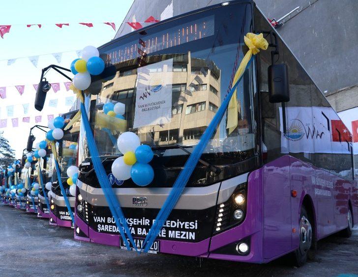 Van Büyükşehir Belediyesi tarafından alınan 22 otobüs hizmete başladı G2