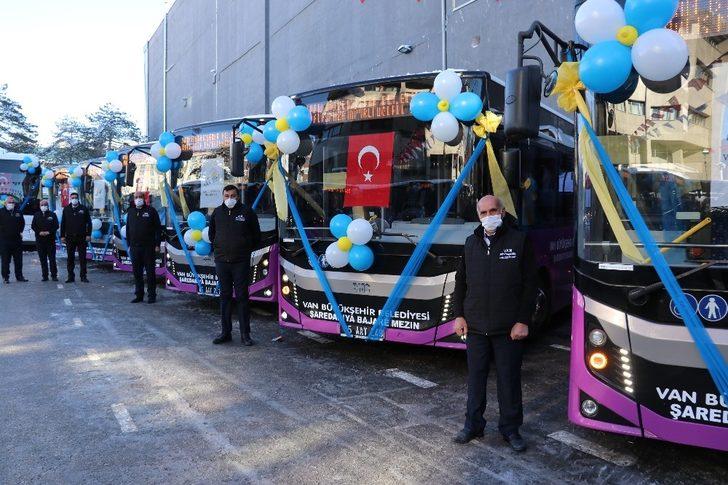 Van Büyükşehir Belediyesi tarafından alınan 22 otobüs hizmete başladı G5