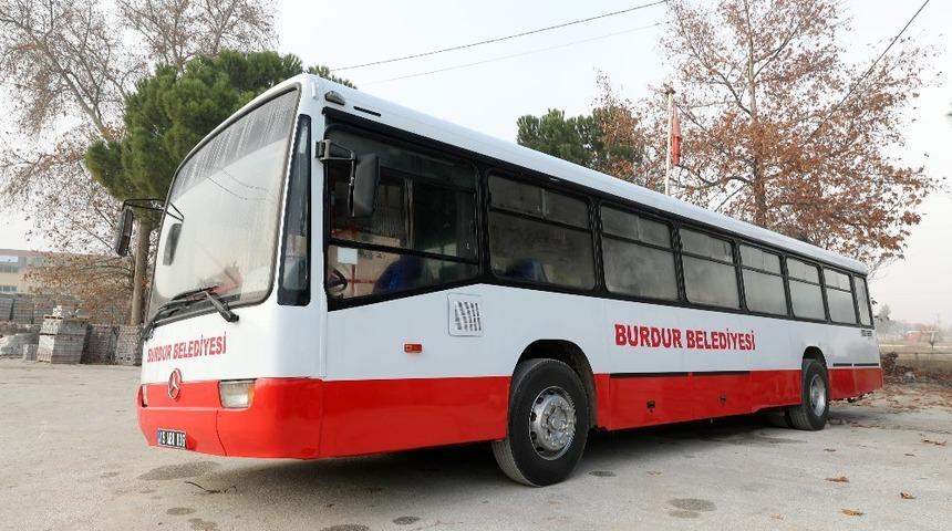 İzmir B&uuml;y&uuml;kşehir Belediyesi, Burdur Belediyesi&rsquo;ne otob&uuml;s hibe etti