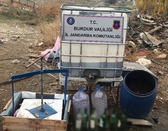 Burdur’da kaçak içki operasyonu