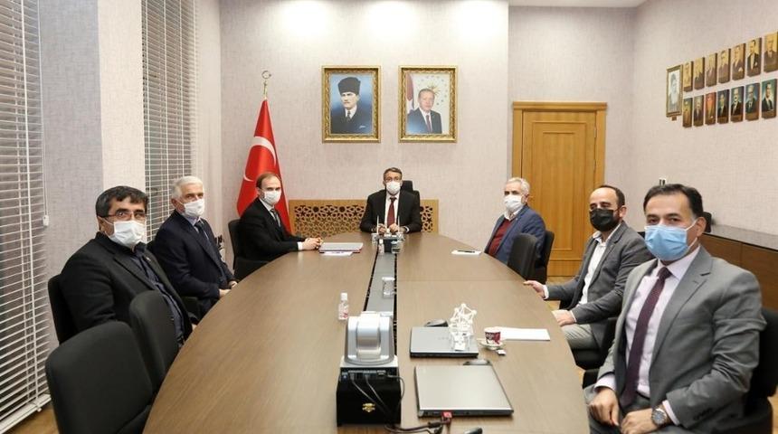 Dumlupınar heyetinden Vali Ali &Ccedil;elik&rsquo;e &ldquo;teşekk&uuml;r&rdquo; ziyareti