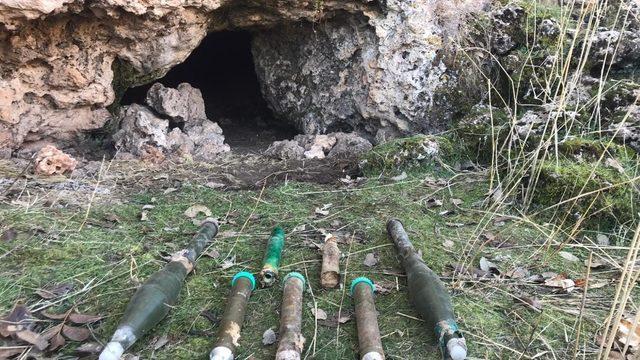 Mardin’de teröristlere ait sığınakta roketatar mühimmatı ele geçirildi