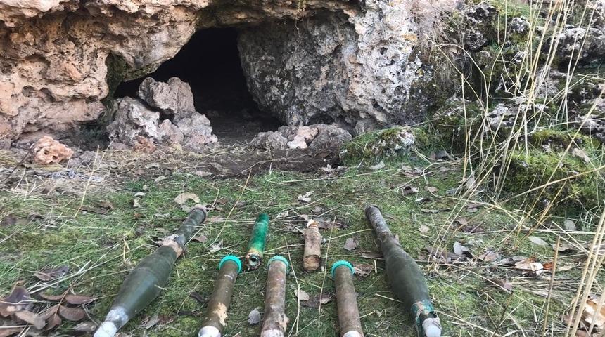 Mardin&rsquo;de ter&ouml;ristlere ait sığınakta roketatar m&uuml;himmatı ele ge&ccedil;irildi