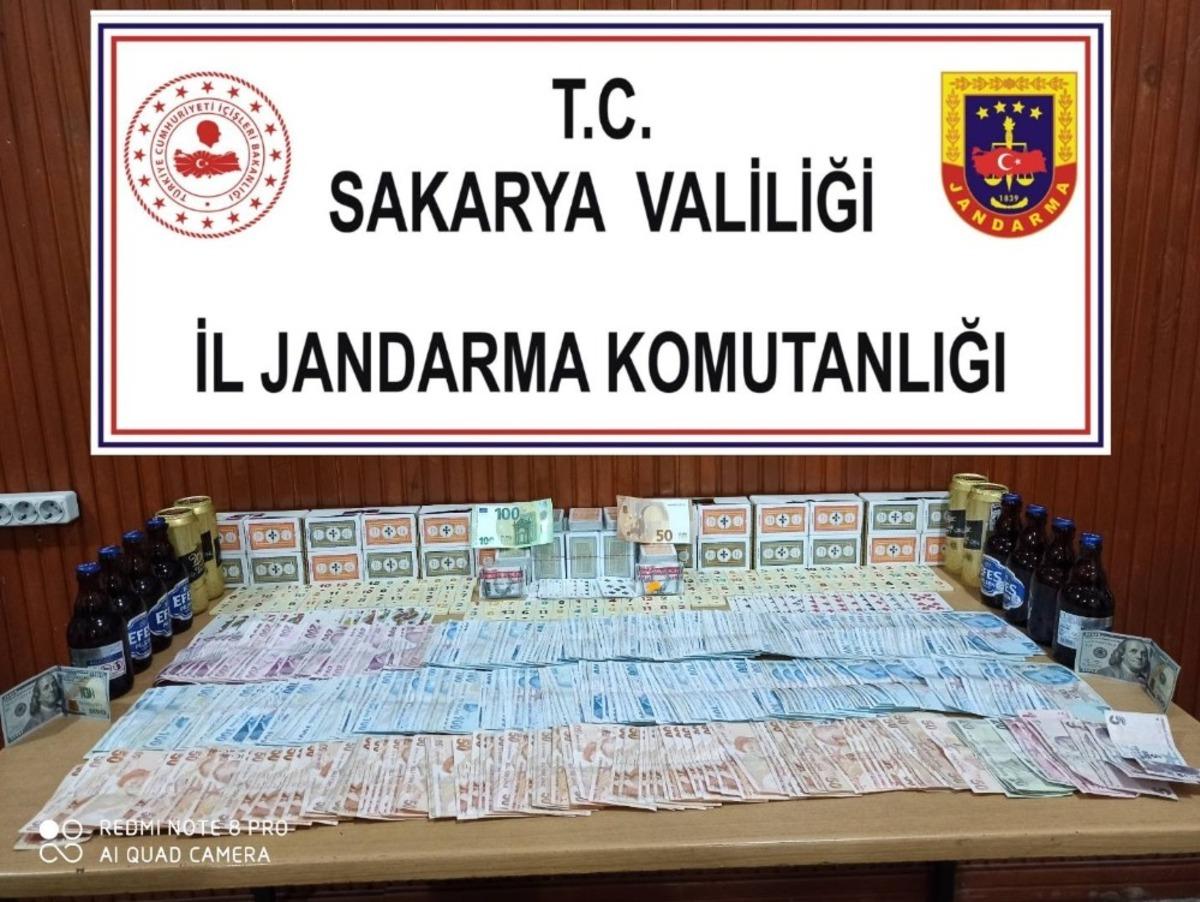 Jandarma ekiplerinin su&ccedil;&uuml;st&uuml; yaptığı kumarbazlara 43 bin 750 lira ceza