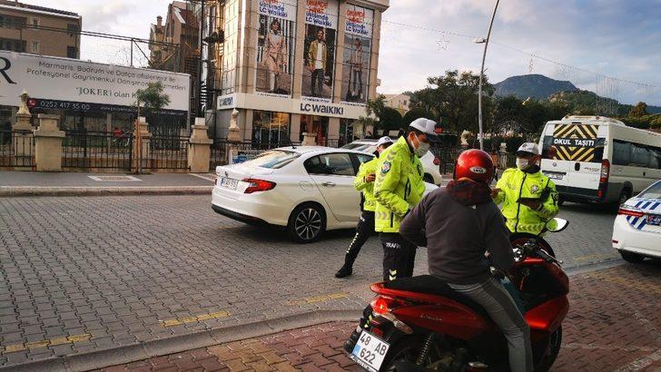 Marmaris’te ‘’ Kaskım Kafamdaki kaskom’’ broşürleri dağıtıldı G2