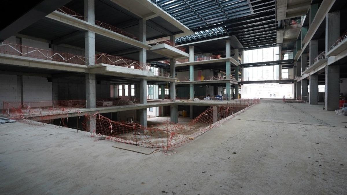 Başakşehir&rsquo;e &ccedil;evre dostu belediye hizmet binası