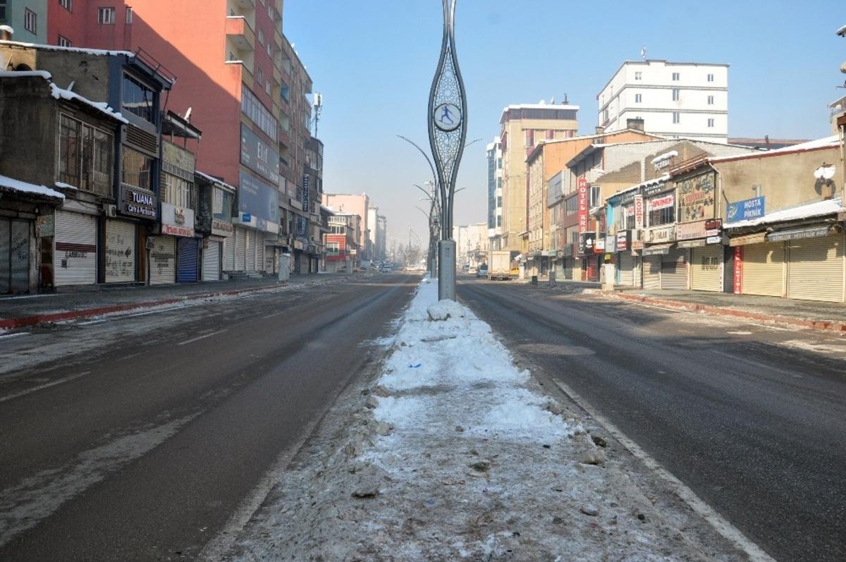 Y&uuml;ksekova&rsquo;da korona vir&uuml;s sessizliği