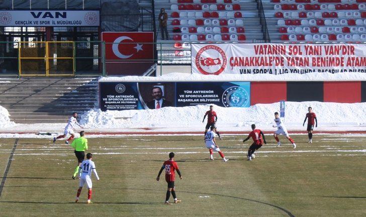 TFF 2. Lig Kırmızı Grup: Van Spor FK: 1 - GMG Kastamonuspor: 2 G1
