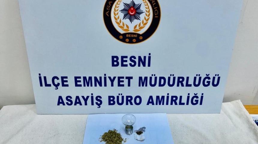Besni&rsquo;de uyuşturucu madde ele ge&ccedil;irildi
