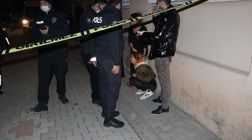 Korkunç olay! Önünü kesen motosikletli tarafından eşinin gözü önünde tüfekle öldürüldü