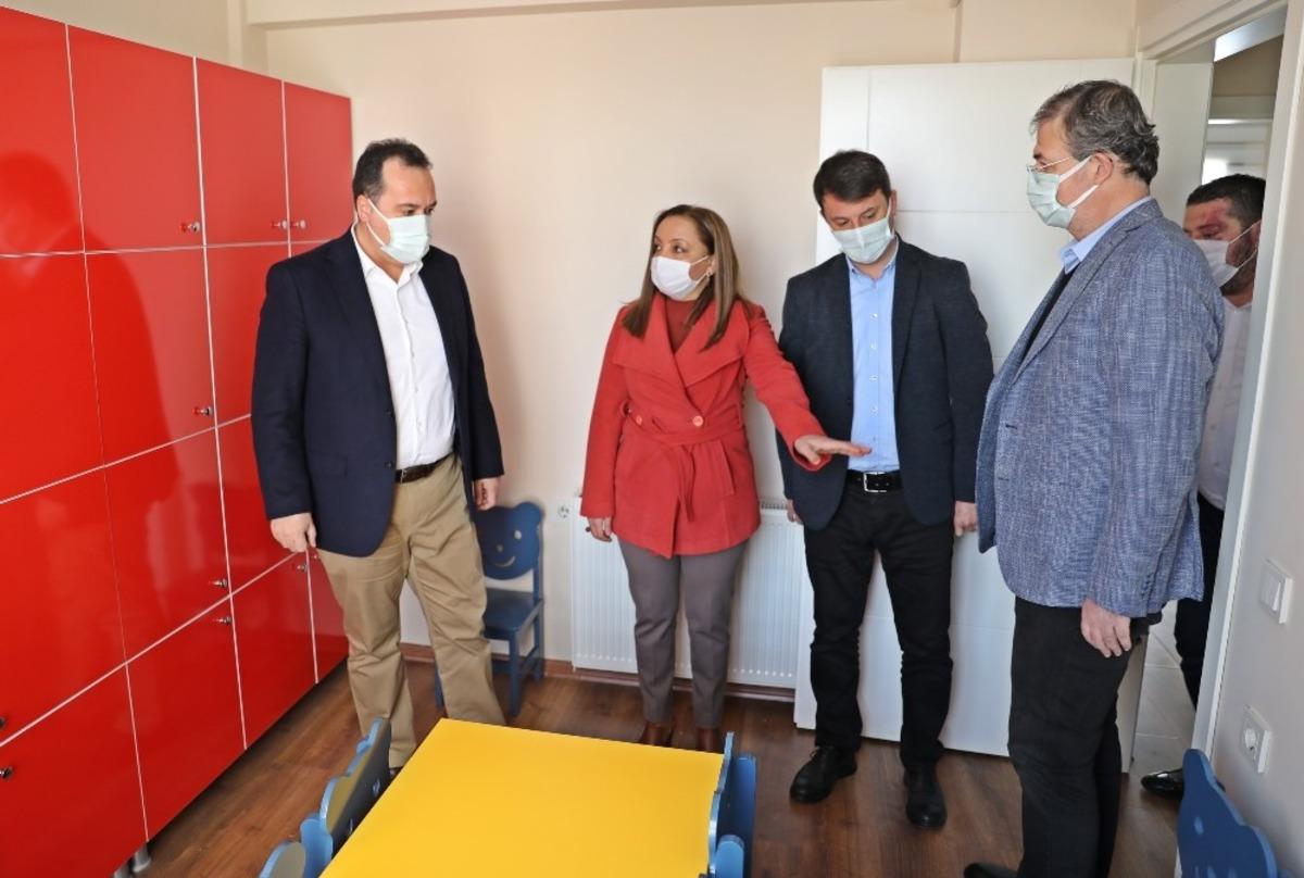 Akhisar Belediyesi Kreşi a&ccedil;ılış i&ccedil;in g&uuml;n sayıyor