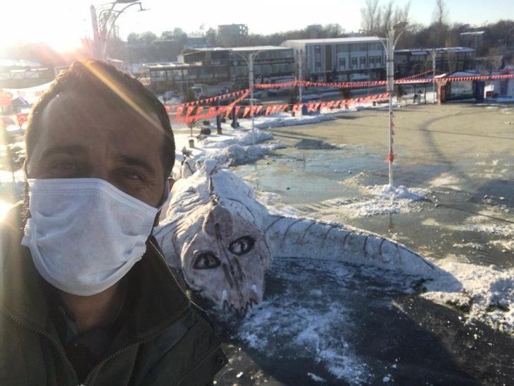 Temizlik işçileri bu kez kardan canavar yaptılar G3