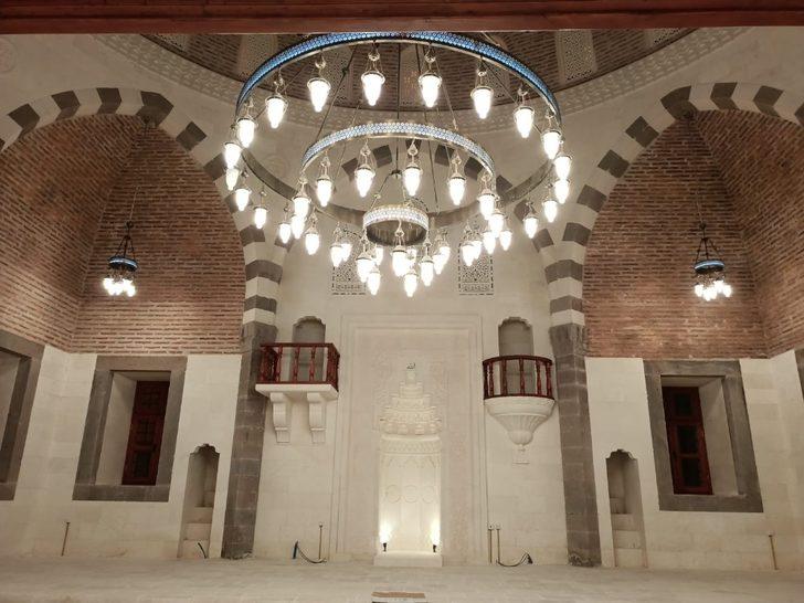 Finike Eroğlu Nuri Camii ibadete hazır G3