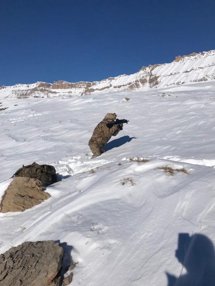 İçişleri Bakanlığı: “Yıldırım Operasyonları kapsamında bugüne kadar toplam 148 terörist etkisiz hale getirildi” G3