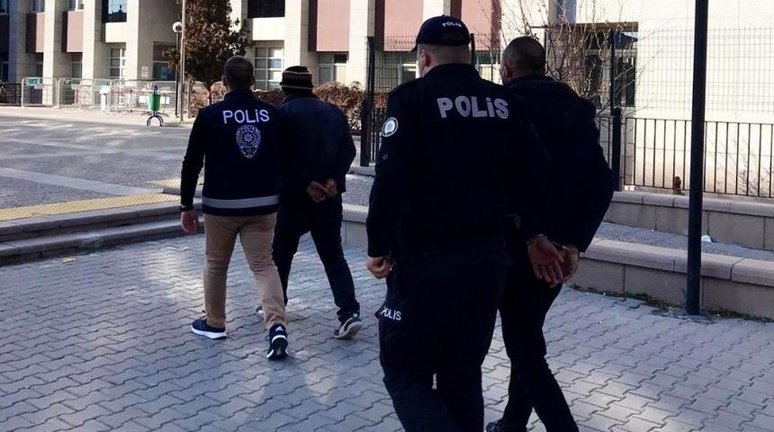 Motosiklet hırsızları operasyonla yakalandı