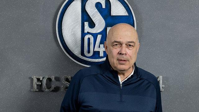 Schalke 04'ün yeni teknik direktörü Christian Gross oldu