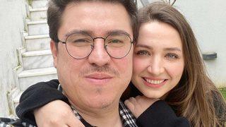 İbrahim Büyükak ve Nurdan Beşen çifti bebek bekliyor! Emzikli fotoğrafla duyurdu