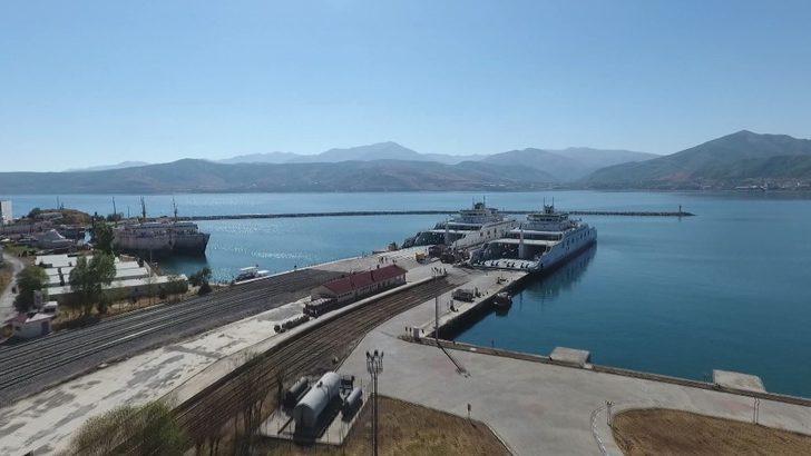 (Özel) Türkiye’nin en büyük iki feribotu 2020’de 500 bin ton yük taşıdı G5