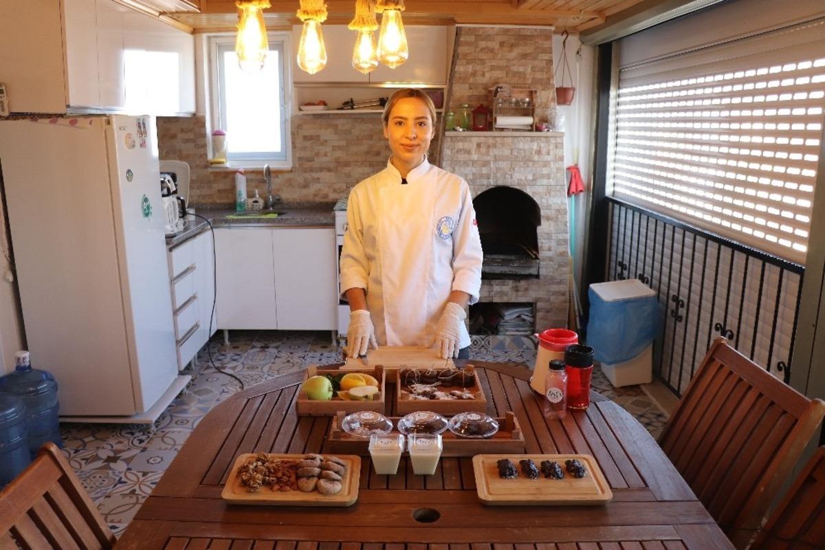 Pandemi s&uuml;recinde zinde tutan ve bağışıklığı g&uuml;&ccedil;lendiren pratik tarifler