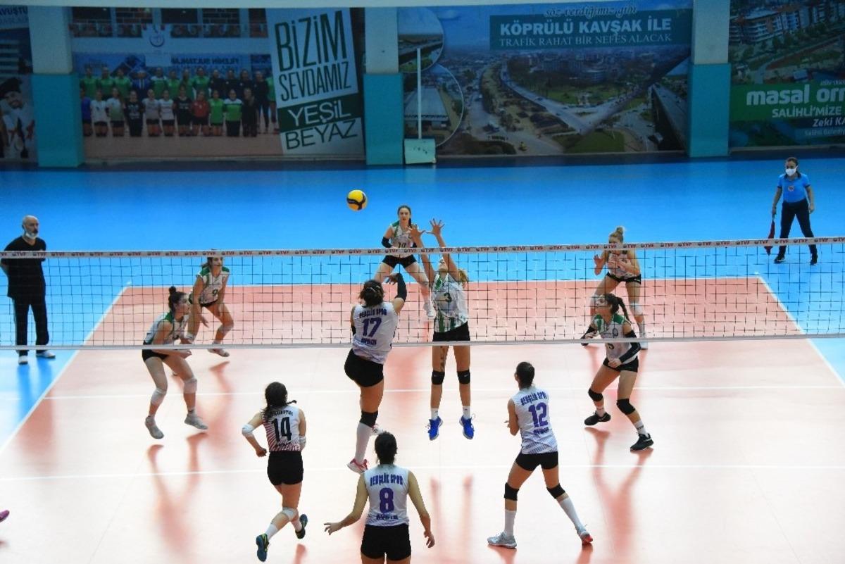 Salihli&rsquo;nin sultanları 2. yarıya galibiyetle başladı