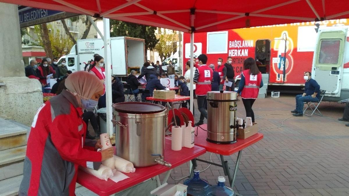 Bağış yapana &ccedil;orba ikramı