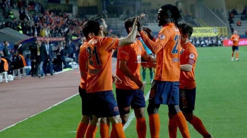 Club Brugge - Başakşehir ma&ccedil;ı ne zaman, saat ka&ccedil;ta, hangi kanalda? Şifresiz mi?