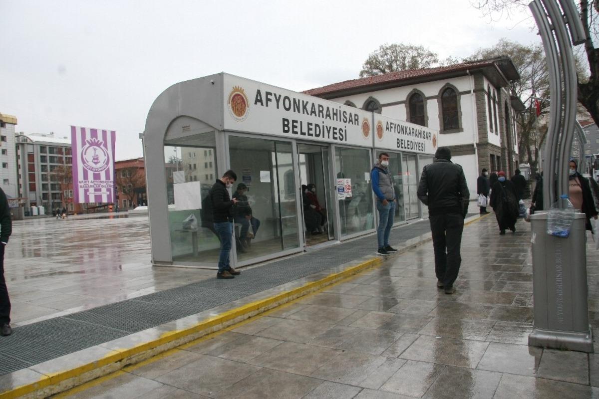 Afyonkarahisar&rsquo;da yağmur yağışı memnuniyetle karşılandı