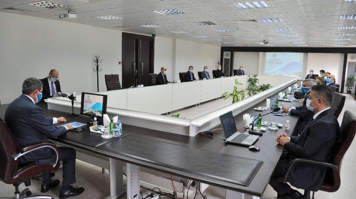 Prof. Dr. İlter Kuş, Üniversitedeki gelişmeler hakkında il protokolünü bilgilendirdi G3