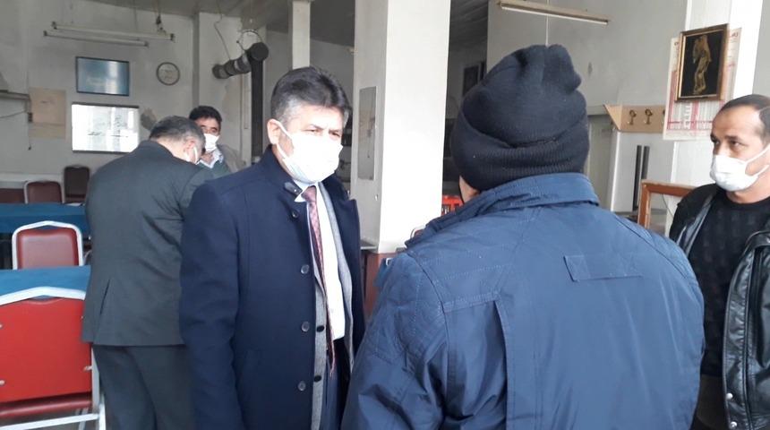 Polis kahvehaneyi bastı, işletmeci savunmasıyla 'pes' dedirtti