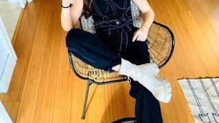 Doğduğun Ev Kaderindir'in Zeynep'i Demet Özdemir ev pozuyla olay oldu