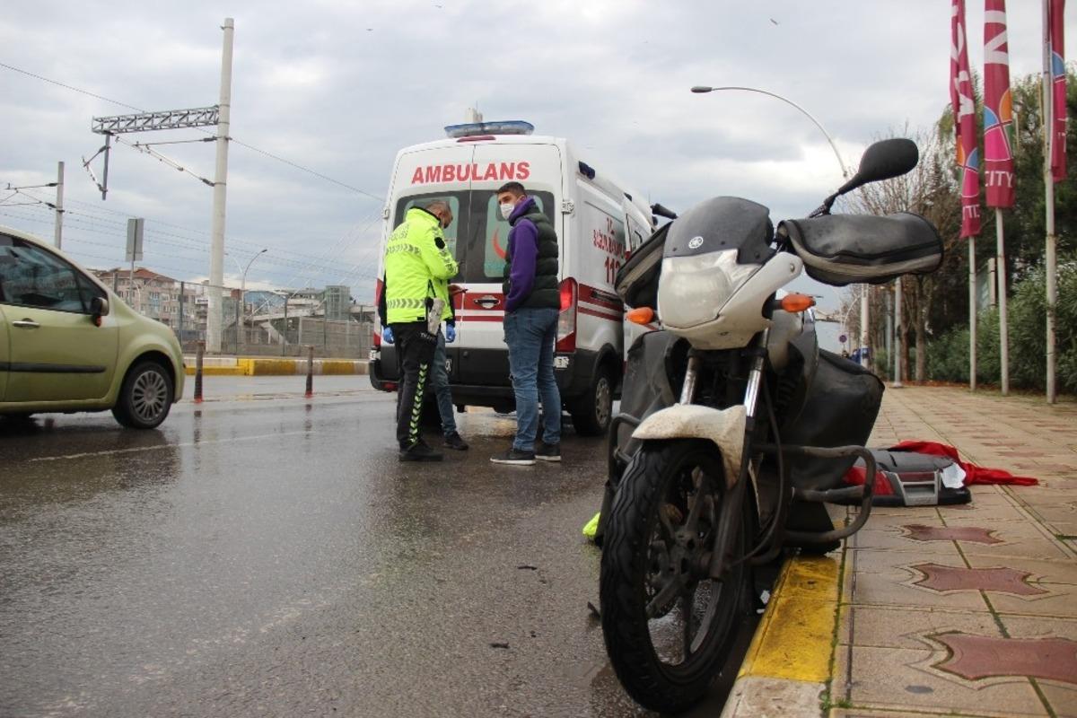 Kocaeli&rsquo;de trafik kazası: 1 yaralı