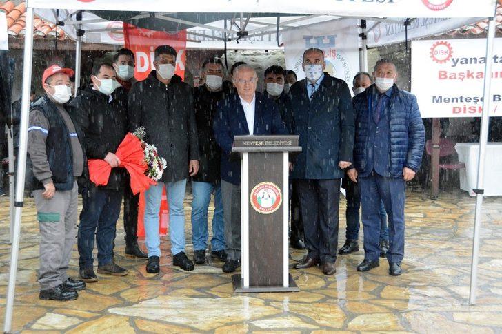 İşçiler zammı Muğla Zeybeği ile kutladı G3