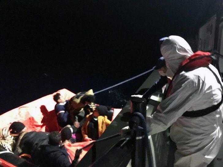 9 düzensiz göçmen kurtarıldı G3