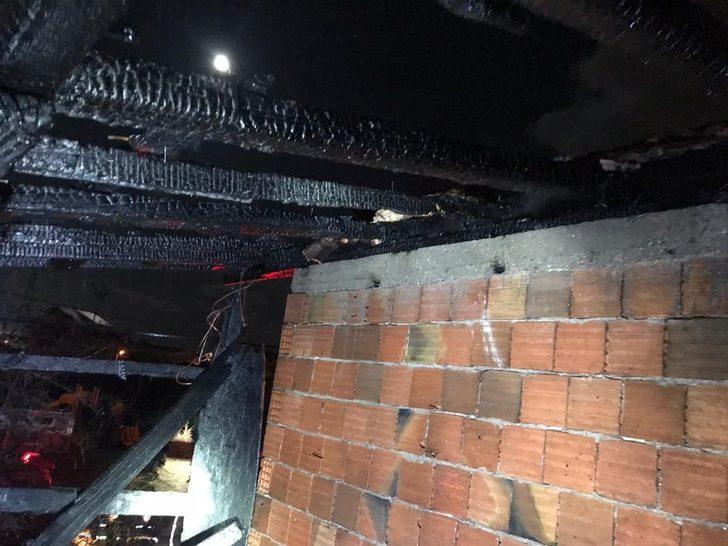 Kullanılmayan evde çıkan yangın korkuttu G3