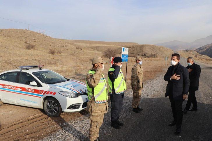 Kaymakam Kaptanoğlu, Jandarma kontrol uygulama noktasını ziyaret etti G2