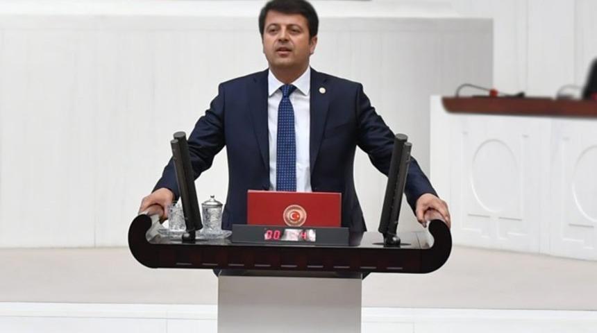 Milletvekili Tutdere Ko&ccedil;ali K&ouml;y&uuml;ne okul istedi