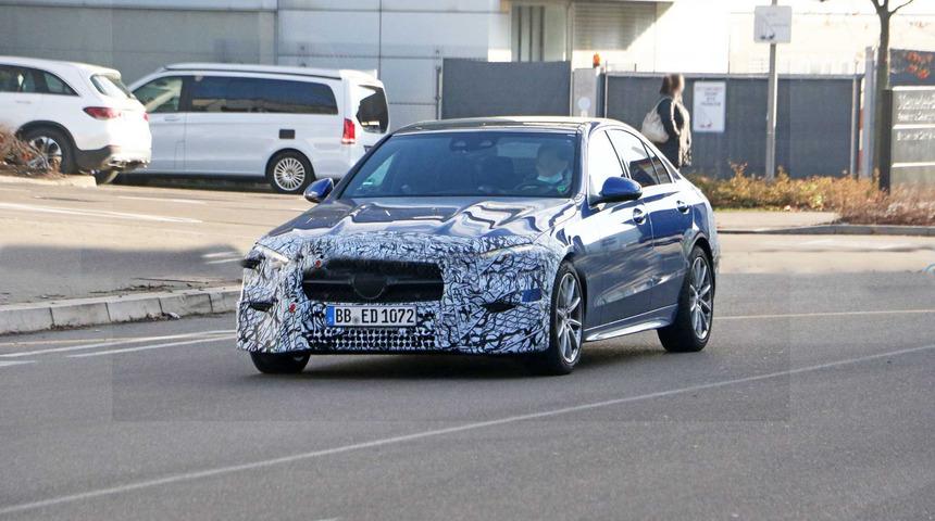 2021 Mercedes-Benz C-Serisi Sedan ortaya çıkmaya hazır!