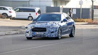 2021 Mercedes-Benz C-Serisi Sedan ortaya çıkmaya hazır!