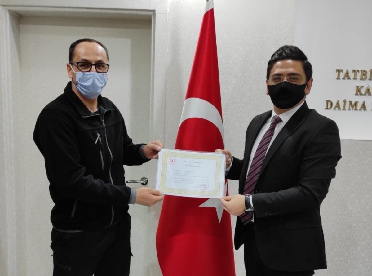 Sosyal Yardımlaşma ve Dayanışma Vakfı personeline başarı belgesi