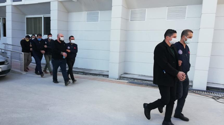 Mersin'de "dublör"lü tapu dolandırıcılığı operasyonunda 5 kişi tutuklandı