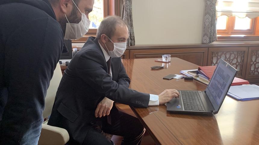 Bayburt Valisi Epcim AA'nın "Yılın Fotoğrafları" oylamasına katıldı