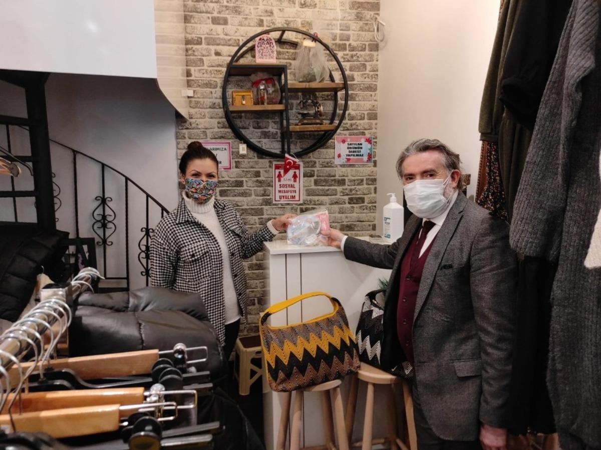 G&ouml;n&uuml;l El&ccedil;ileri&rsquo;nden esnafa yeni yıl ziyareti