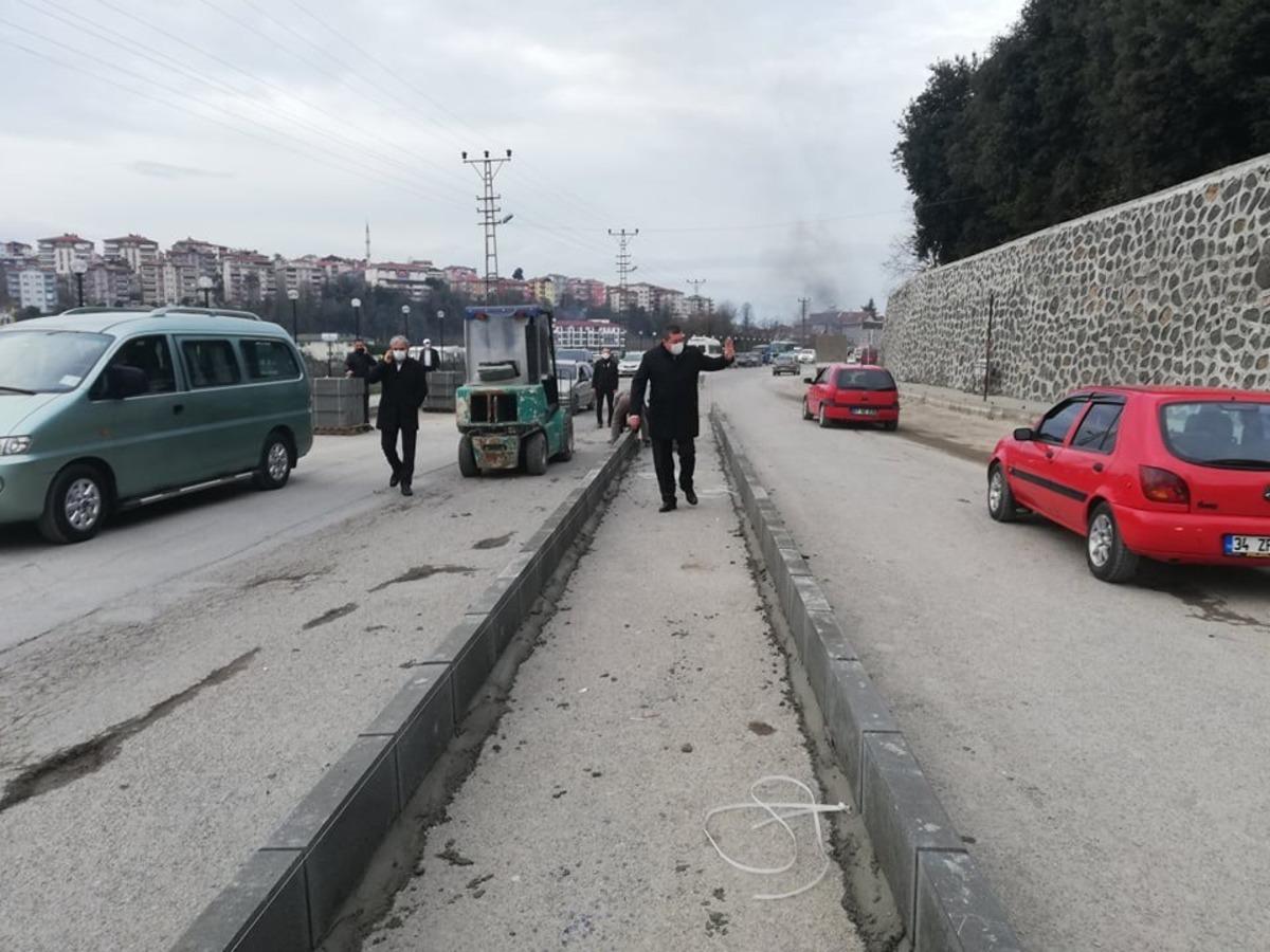 Mollabey yolunda ışıklı kavşak &ccedil;alışması