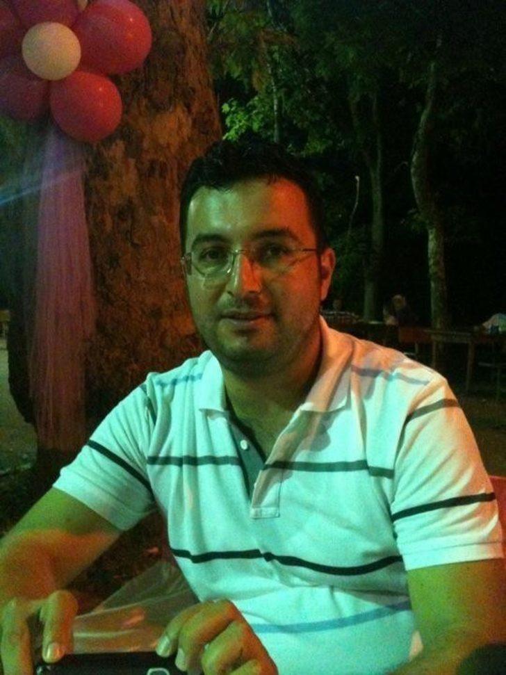 Yangın alanında kalp krizi geçirerek hayatını kaybeden şube müdürü son yolculuğuna uğurlandı G5