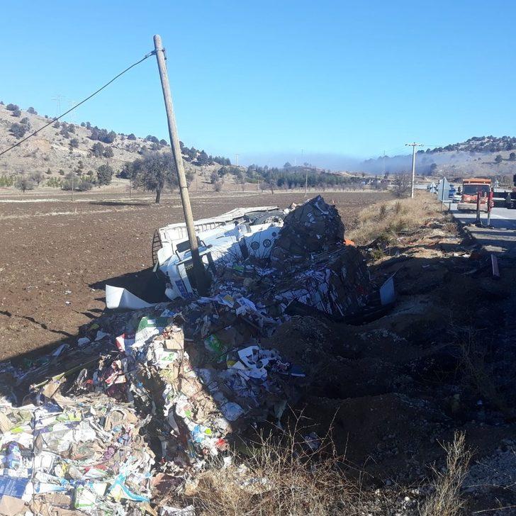 Burdur’da Zincirleme Kaza; 3 Tır Ve 3 Araç Birbirine Girdi - Son Dakika ...