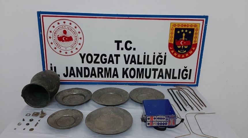 Yozgat&rsquo;ta tarihi eser operasyonu: 3 g&ouml;zaltı