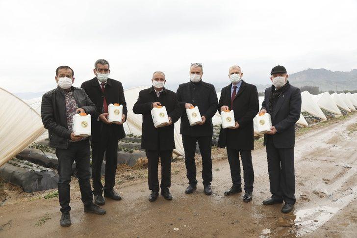Aydın Büyükşehir Belediyesi’nden çiftçiye sıvı gübre desteği G1