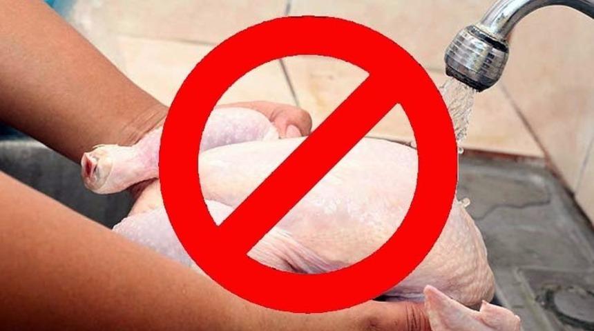 Tavuğu Pişirmeden Önce Yıkıyorsanız Bunu Okuduktan Sonra Vazgeçeceksiniz! 