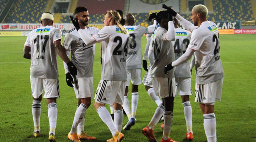 Beşiktaş'ta Rachid Ghezzal sakatlandı